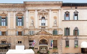 Accademia Vérone 4*